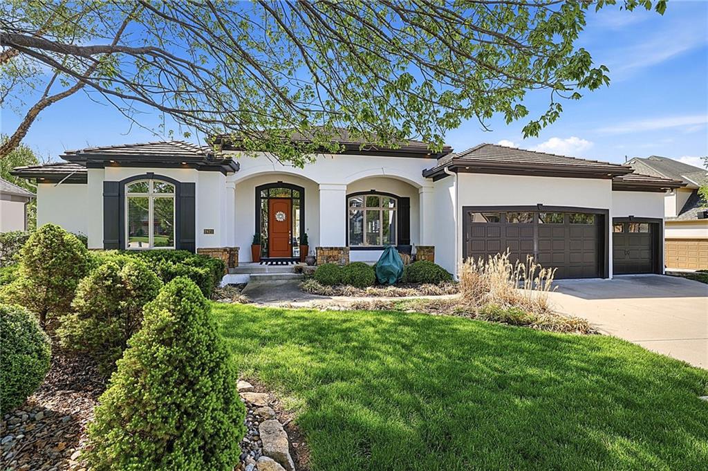 2421 NE Lake Breeze Drive