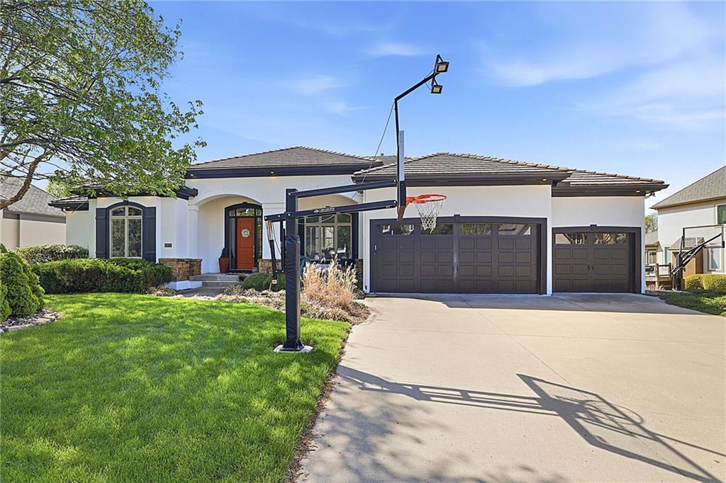 2421 NE Lake Breeze Drive