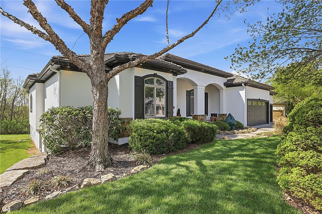 2421 NE Lake Breeze Drive