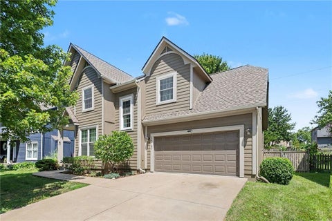 Photo of 14747 S Symphony Drive, Olathe, KS 66062 (MLS # 2632909)