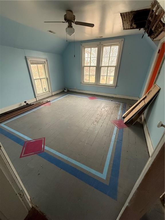 Maysville, Missouri 64469, United States, 3 Bedrooms Bedrooms, ,2 BathroomsBathrooms,Residential,Active,244357