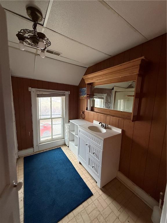 Maysville, Missouri 64469, United States, 3 Bedrooms Bedrooms, ,2 BathroomsBathrooms,Residential,Active,244357