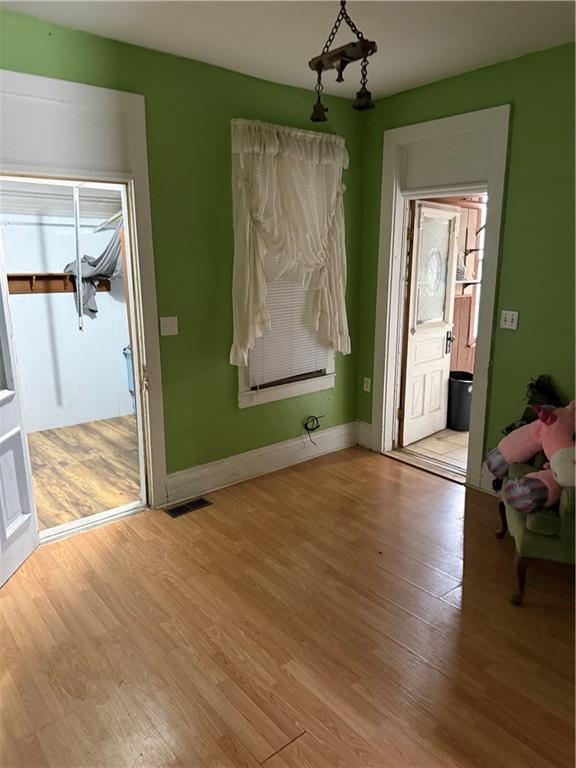 Maysville, Missouri 64469, United States, 3 Bedrooms Bedrooms, ,2 BathroomsBathrooms,Residential,Active,244357