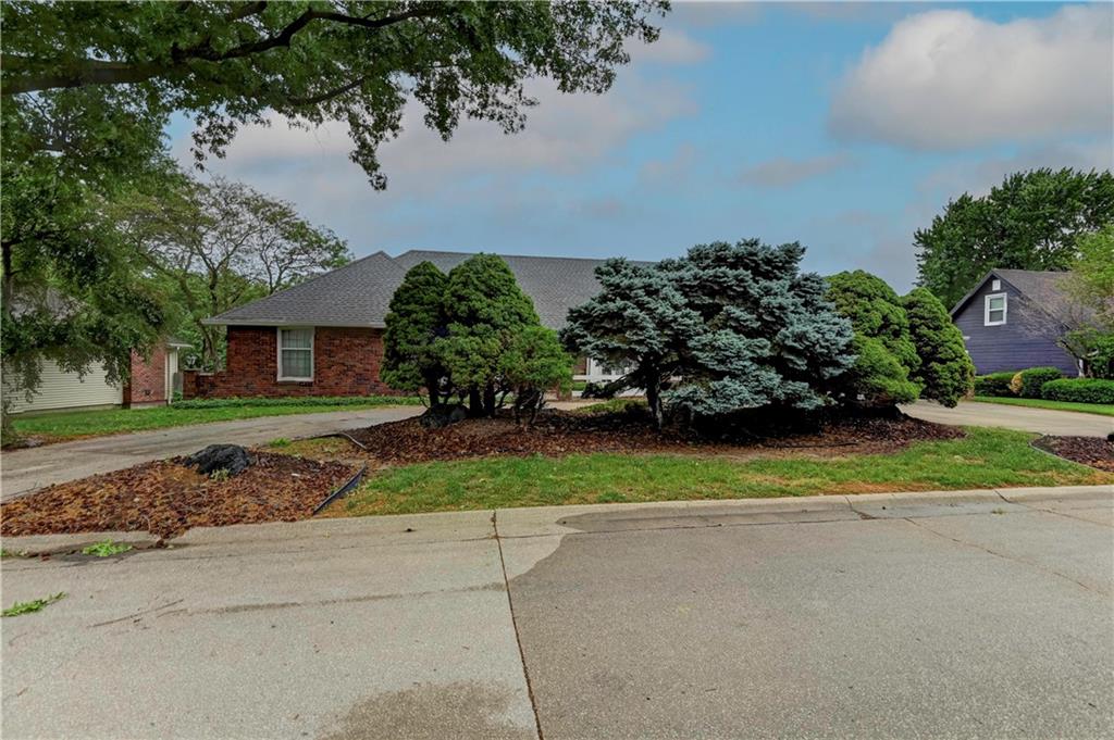 4406 South Stonecrest Circle