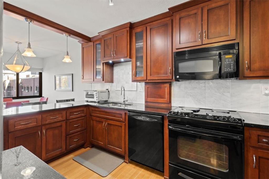 803 W 48th Street 601