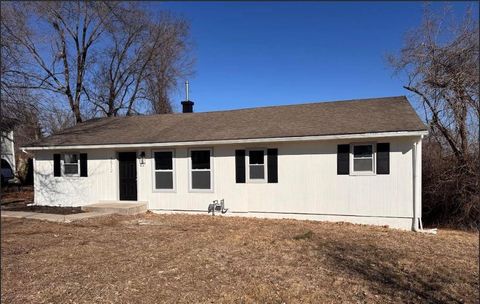 3812 E 93RD Street Kansas City MO 64132