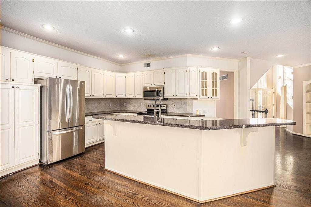 11308 W 143rd Terrace