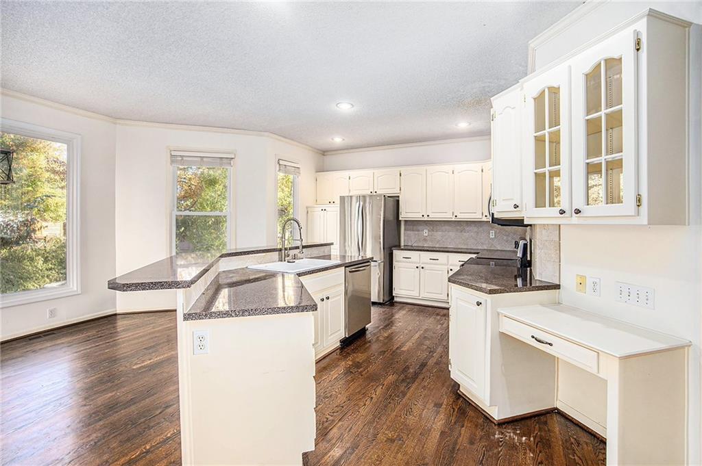 11308 W 143rd Terrace