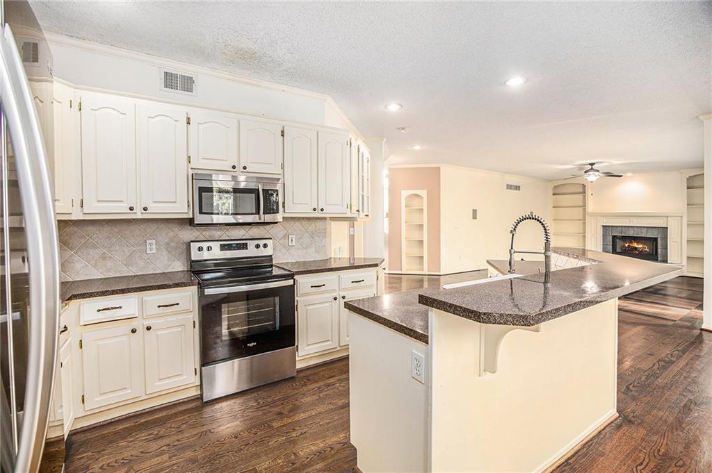 11308 W 143rd Terrace