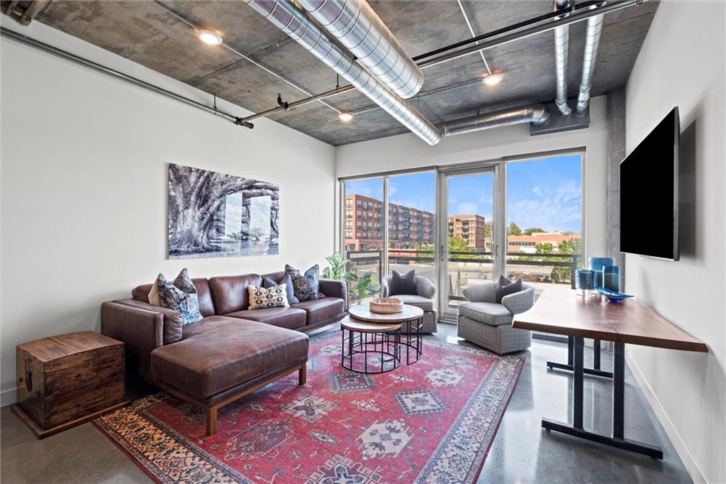 4141 Pennsylvania Avenue 302