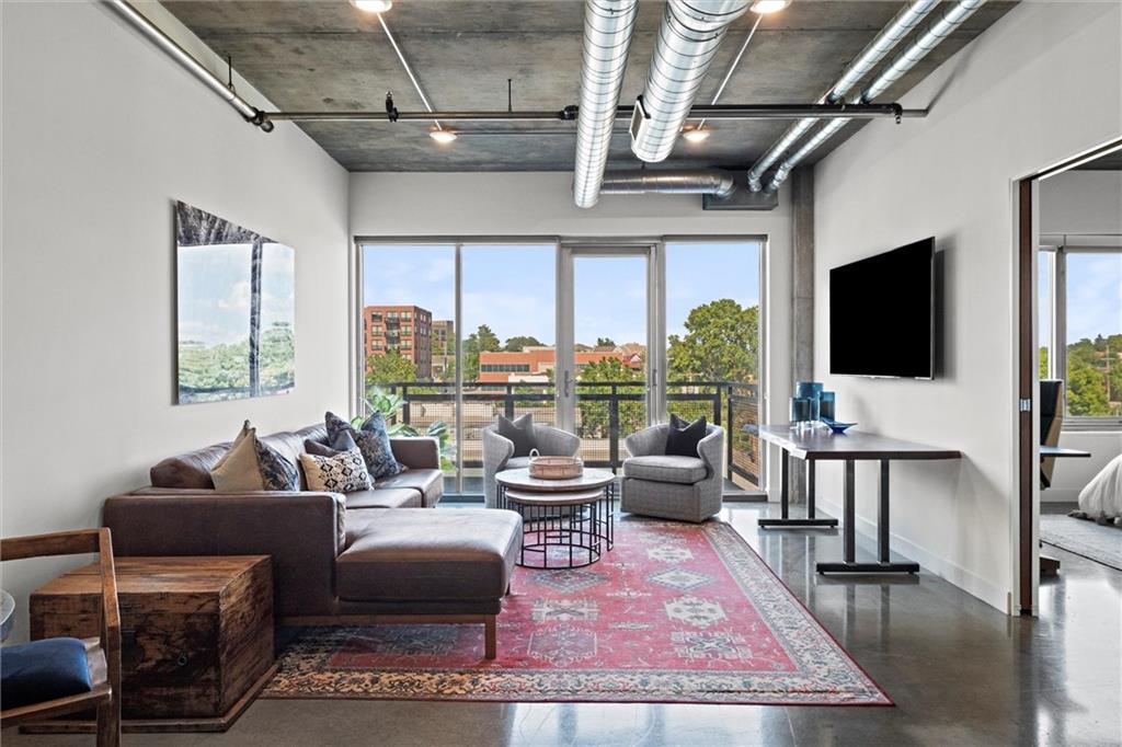 4141 Pennsylvania Avenue 302