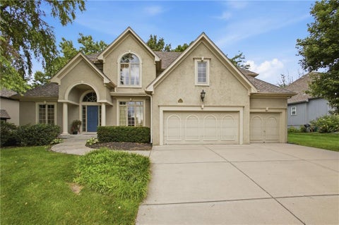 Photo of 10312 N Revere Avenue, Kansas City, MO 64154 (MLS # 2626549)