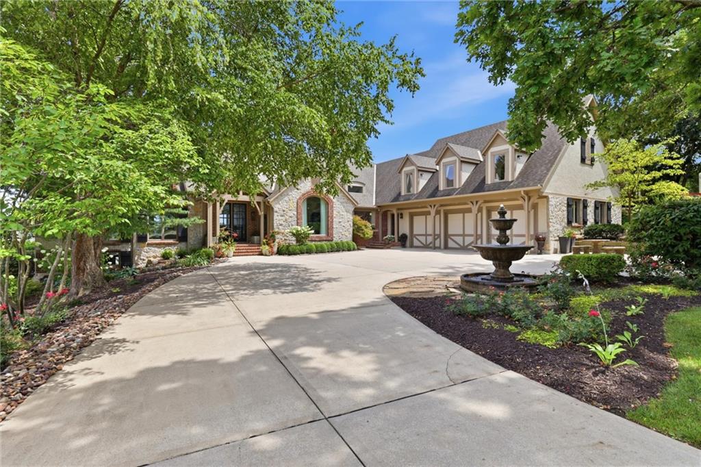 206 South Shore Drive