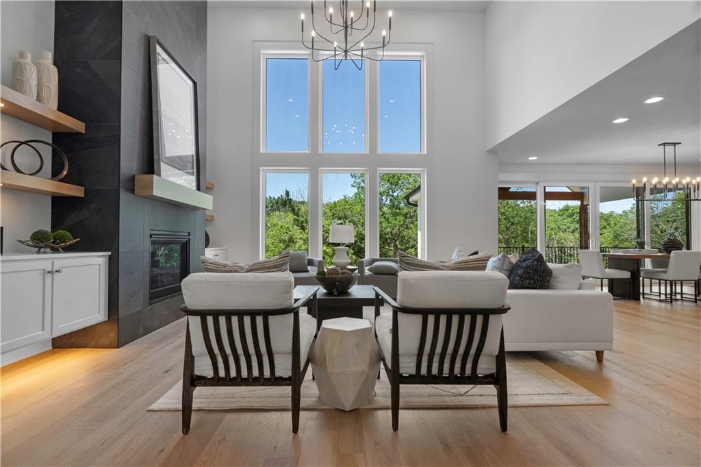 2508 NE Woodland Oak Circle