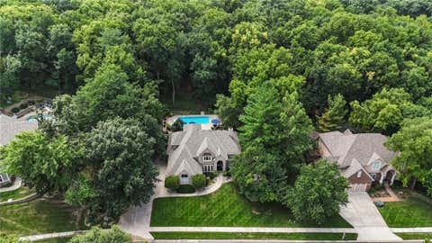 Tiny photo for 1567 Oakwood Lane, Liberty, MO 64068 (MLS # 2634727)