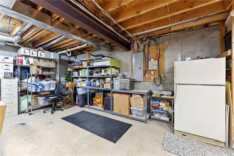 Tiny photo for 1567 Oakwood Lane, Liberty, MO 64068 (MLS # 2634727)