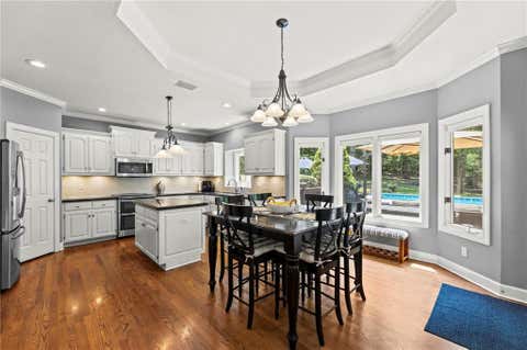 Tiny photo for 1567 Oakwood Lane, Liberty, MO 64068 (MLS # 2634727)