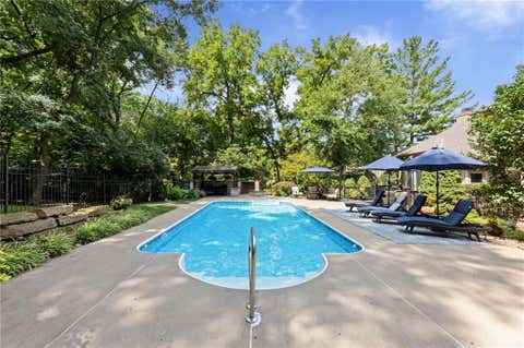 Tiny photo for 1567 Oakwood Lane, Liberty, MO 64068 (MLS # 2634727)