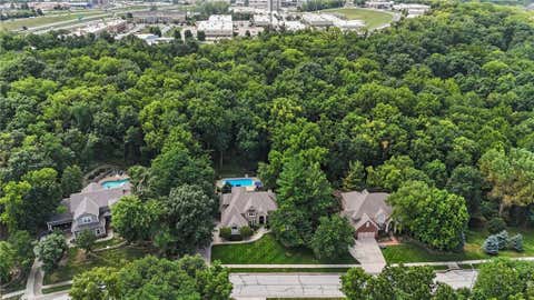 Tiny photo for 1567 Oakwood Lane, Liberty, MO 64068 (MLS # 2634727)