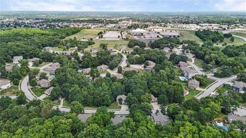 Tiny photo for 1567 Oakwood Lane, Liberty, MO 64068 (MLS # 2634727)