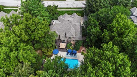 Tiny photo for 1567 Oakwood Lane, Liberty, MO 64068 (MLS # 2634727)