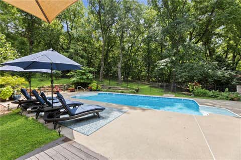 Tiny photo for 1567 Oakwood Lane, Liberty, MO 64068 (MLS # 2634727)