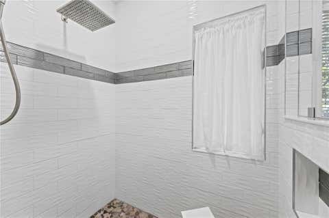 Tiny photo for 1567 Oakwood Lane, Liberty, MO 64068 (MLS # 2634727)