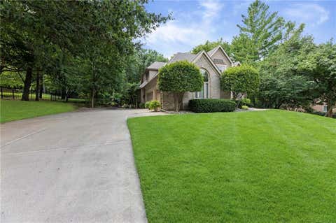 Tiny photo for 1567 Oakwood Lane, Liberty, MO 64068 (MLS # 2634727)