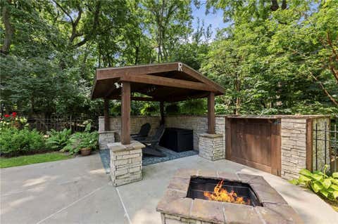 Tiny photo for 1567 Oakwood Lane, Liberty, MO 64068 (MLS # 2634727)