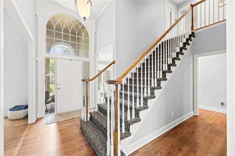 Tiny photo for 1567 Oakwood Lane, Liberty, MO 64068 (MLS # 2634727)