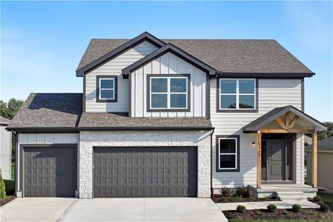 2332 NE Andromada Court, Blue Springs, MO 64014 - MLS#: 2577061