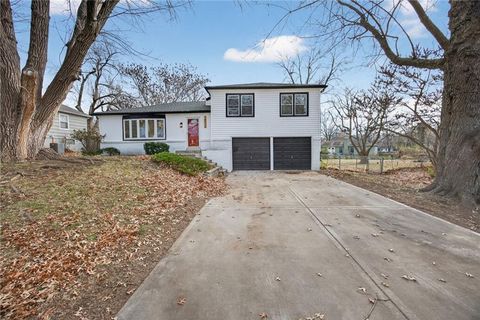 10223 Dearborn Drive, Overland Park, KS 66207 - MLS#: 2589694