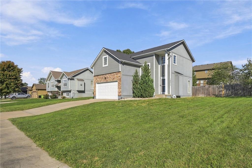 16917 Cross Creek Drive