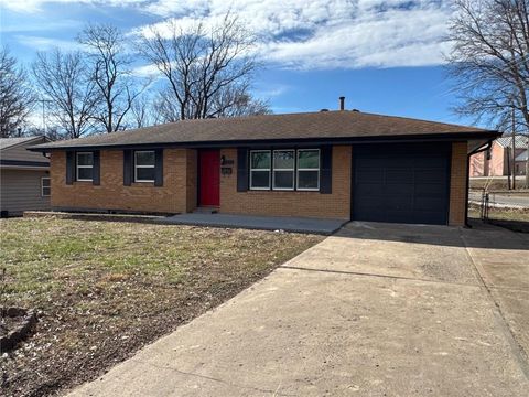 17293 E Cheyenne Drive, Independence, MO 64056 - #: 2603840