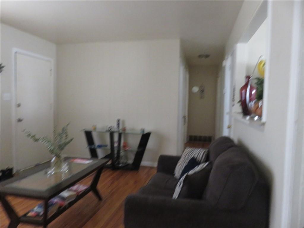 Kansas City, Missouri 64133, United States, 3 Bedrooms Bedrooms, ,1 BathroomBathrooms,Residential,Pending,102935