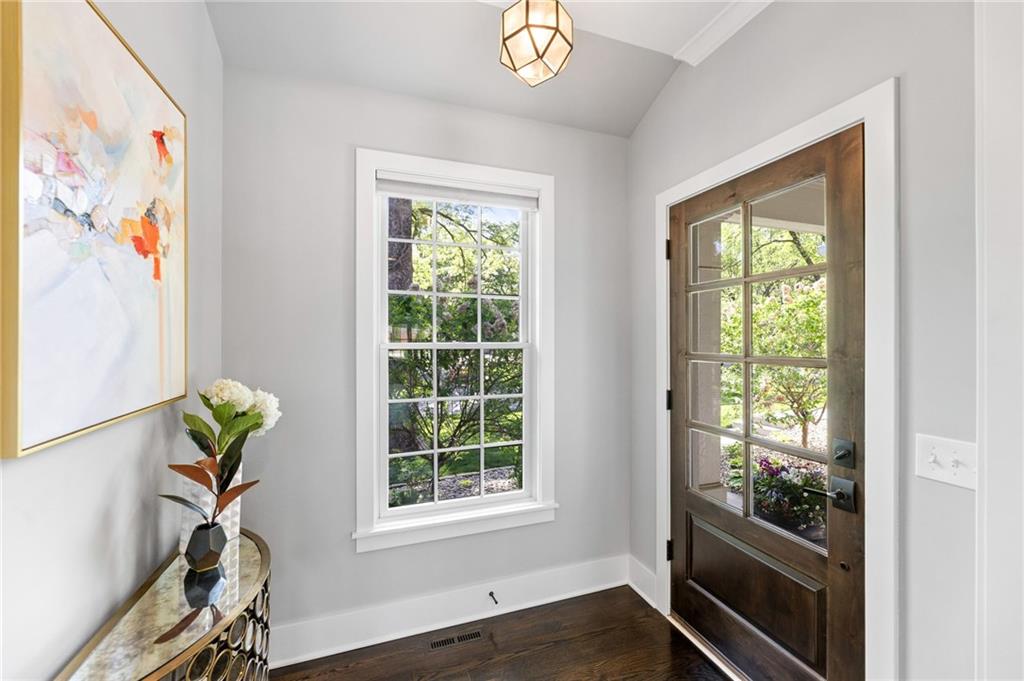 5710 Reinhardt Drive