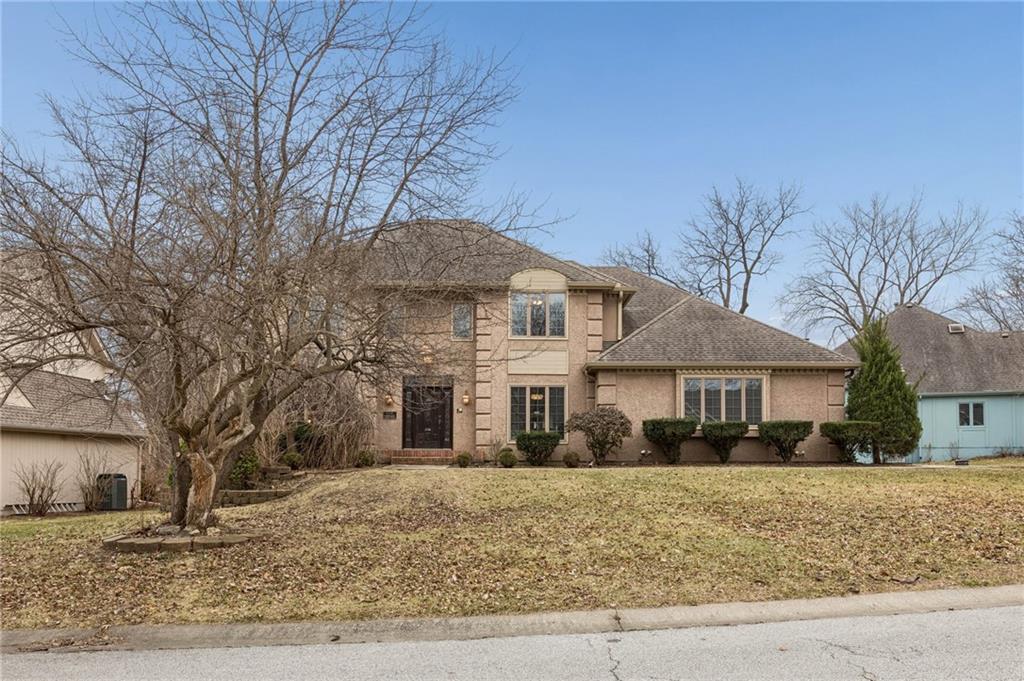 132 The Woodlands Drive