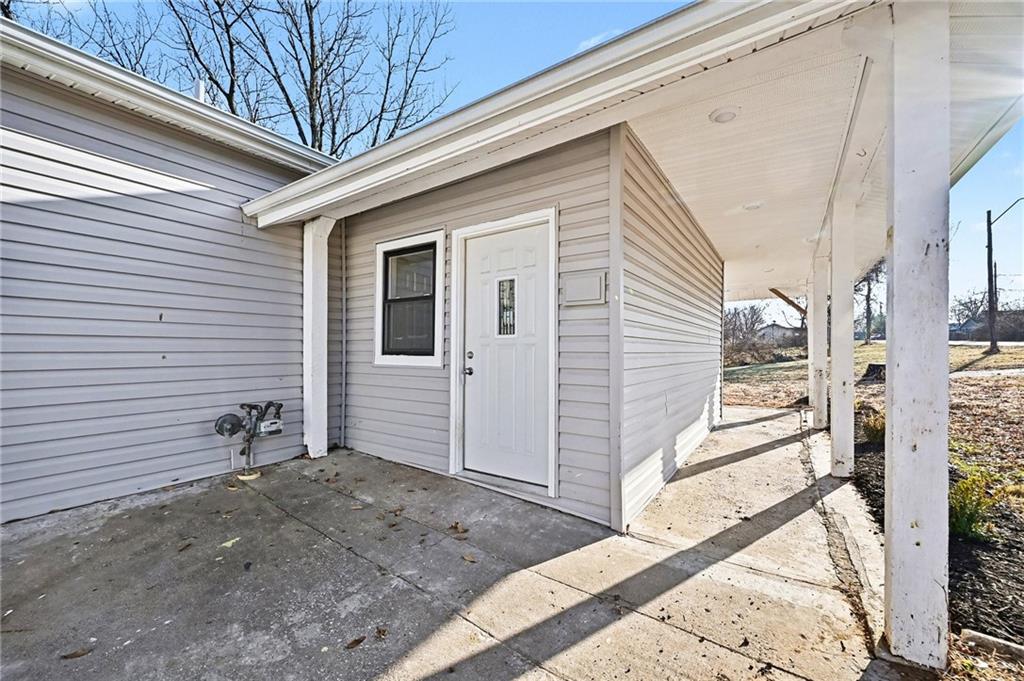 6221 N Wheeling Avenue