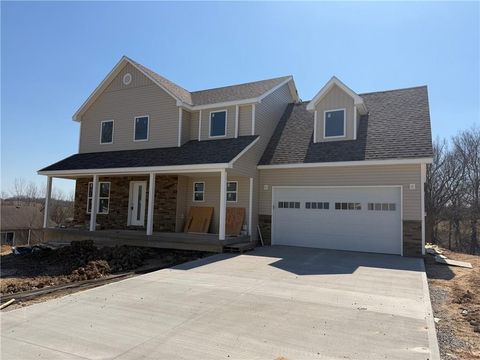 1403 W 6th Street Terrace, Knob Noster, MO 65336 - #: 2596588