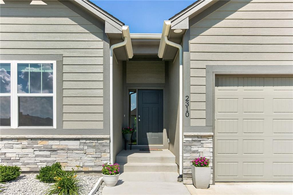 2310 NW Rymeg Drive