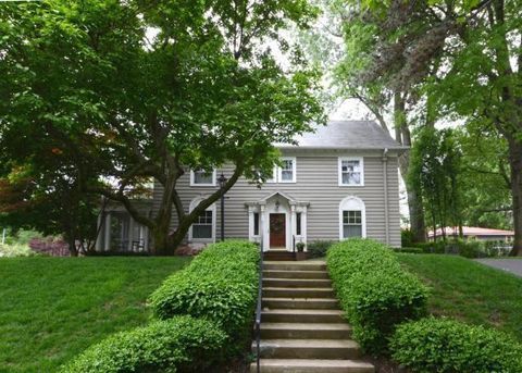 401 W 57 Terrace Kansas City MO 64113