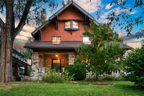 Photo of 3341 Campbell Street, Kansas City, MO 64109 (MLS # 2644752)