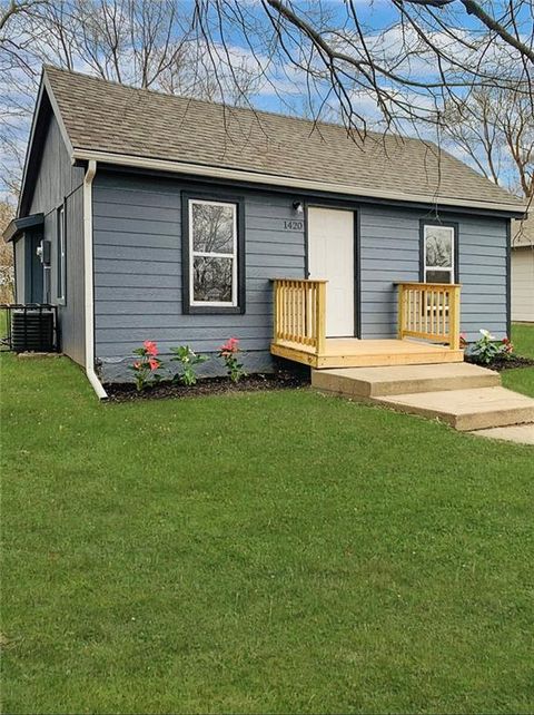 1420 S Appleton Avenue, Independence, MO 64052 - #: 2585125