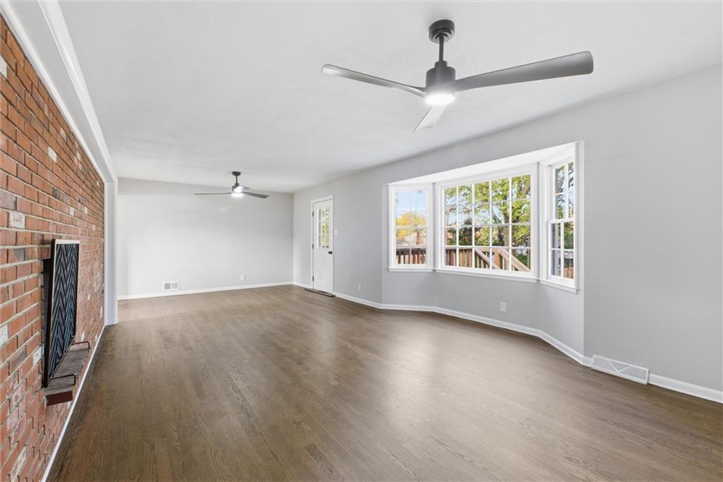 3209 S Norton Avenue