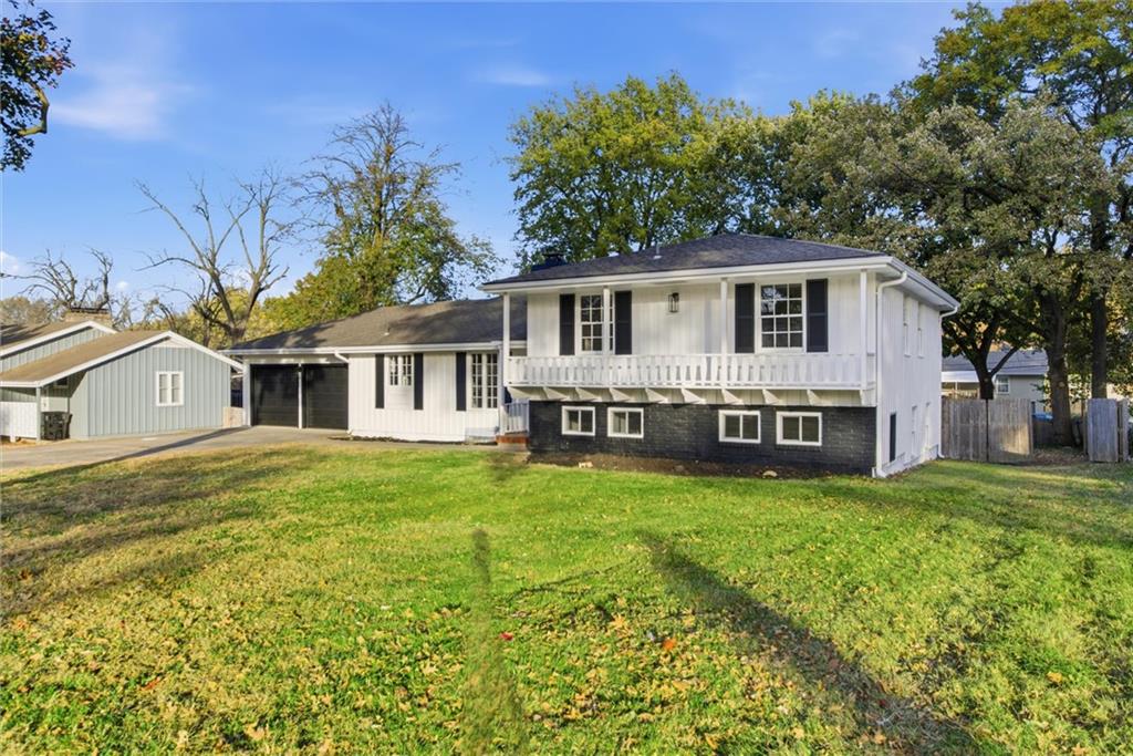 3209 S Norton Avenue