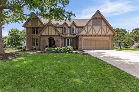 Photo of 12112 Aberdeen Road, Leawood, KS 66209 (MLS # 2626740)
