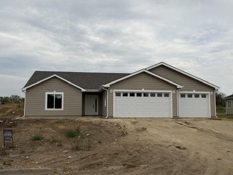 Photo of 204 Bird Dog Road, Other, KS 66531 (MLS # 2644532)