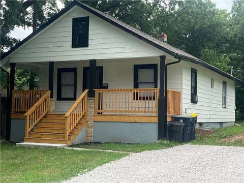 Photo of 8320 Wabash Avenue, Kansas City, MO 64132 (MLS # 2634580)