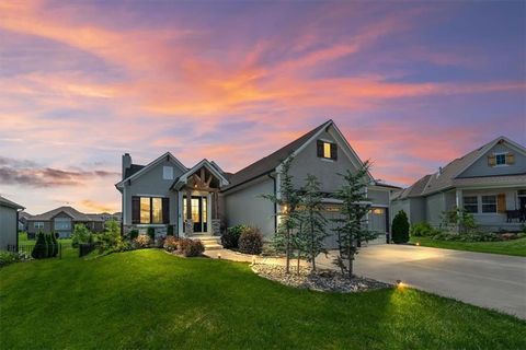 3053 NW Thoreau Lane Lee's Summit MO 64081