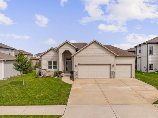 28414 W 162ND ST, GARDNER, KS 66030 - Image 53add2ddb3687cbbf99a48fc5c7654d1/3755873729